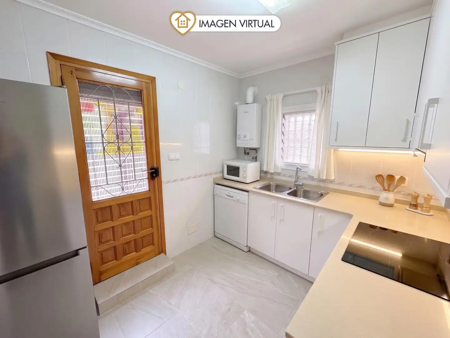 Cocina de Casa o chalet en venta en Vallirana con Calefacción, Jardín privado y Terraza