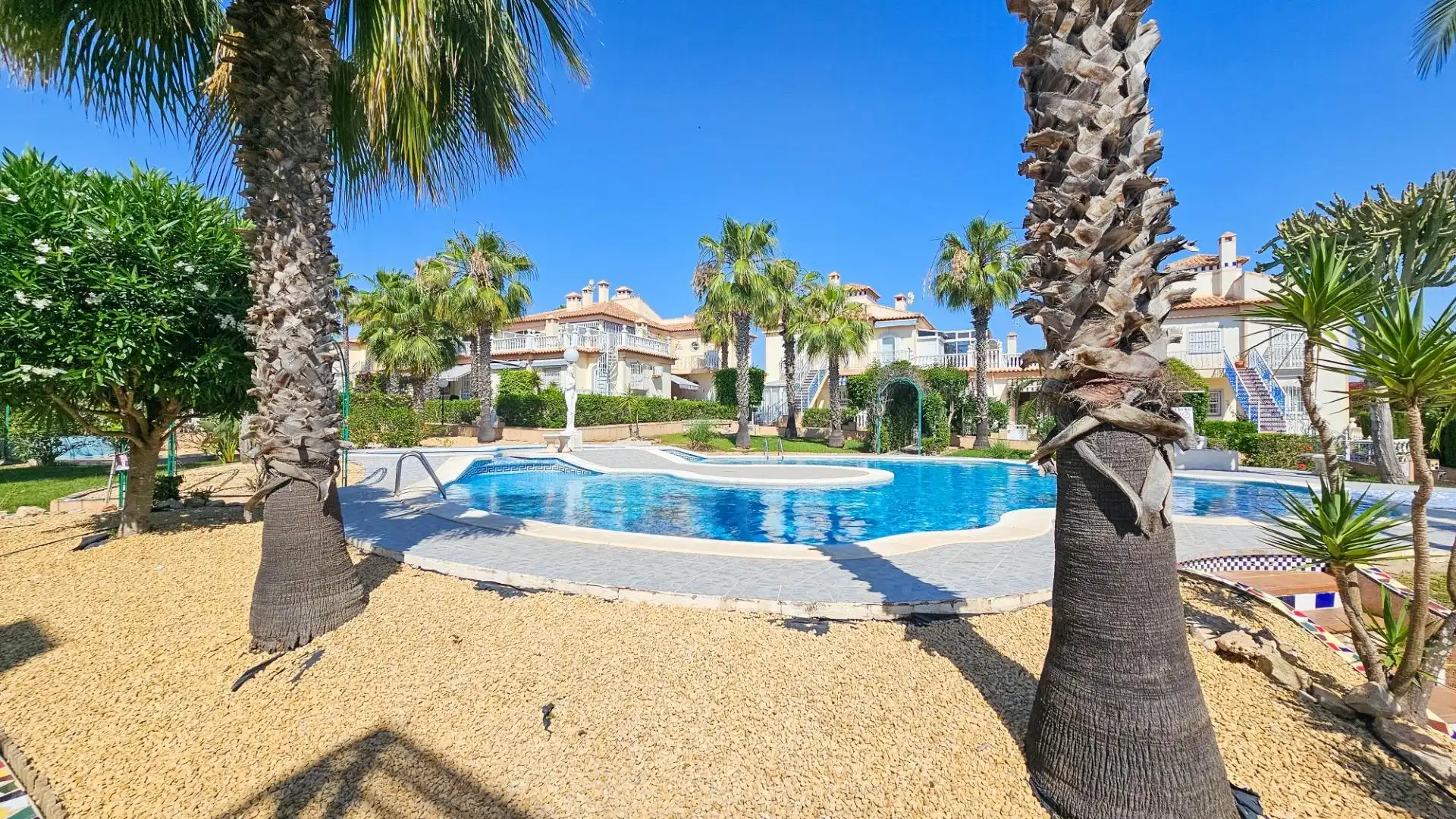 Piscina de Casa o chalet en venta en Orihuela con Aire acondicionado, Jardín privado y Terraza