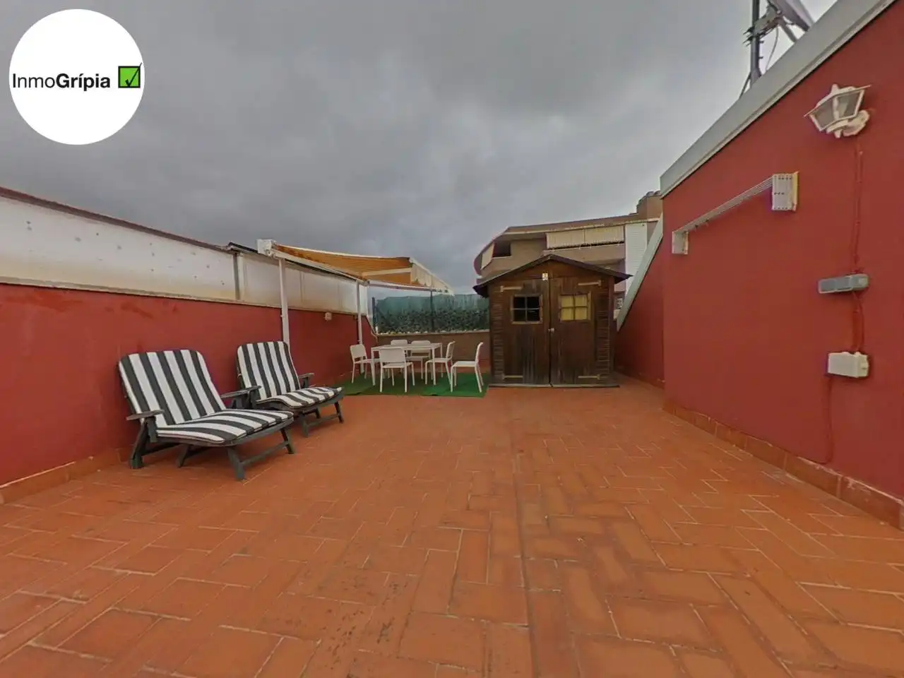 Flat with terrace for sale in Nord-est