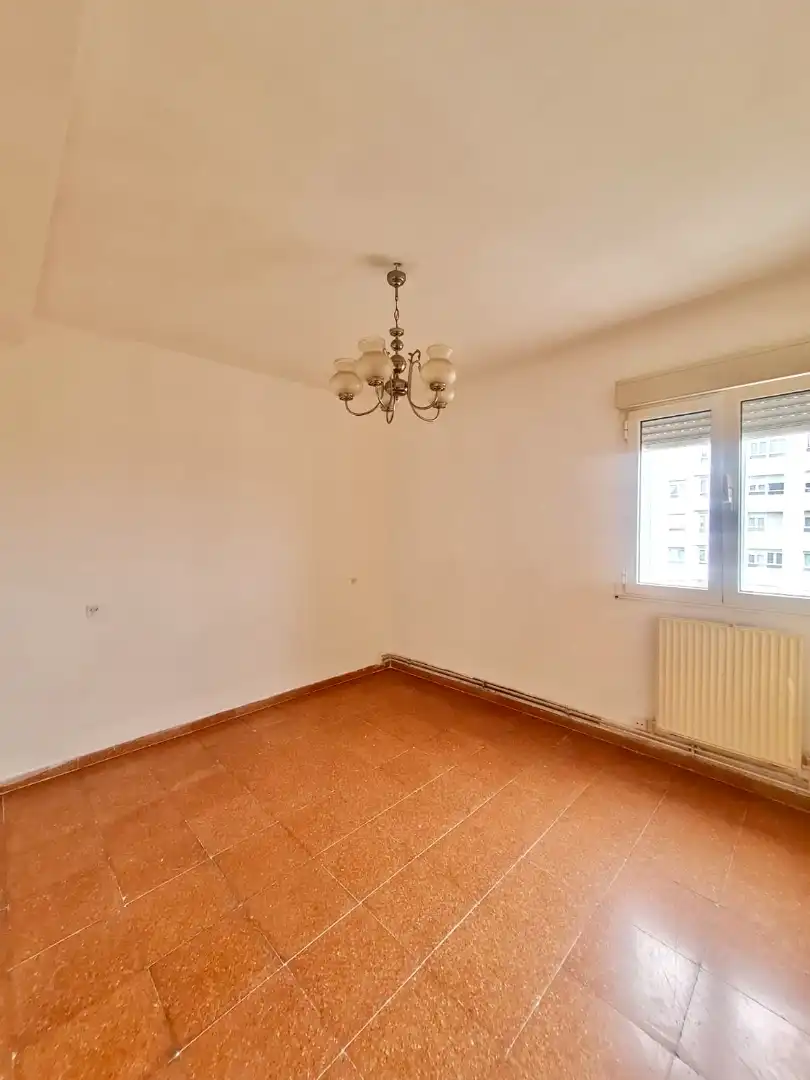 Sala d'estar de Pis en venda en Gijón  amb Jardí privat, Parquet i Traster