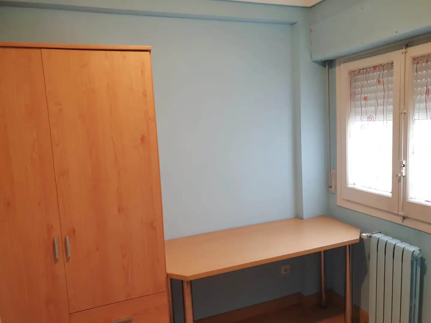 Bedroom of Flat for rent in Zaragoza  with Heating, Parquet flooring and Furnished