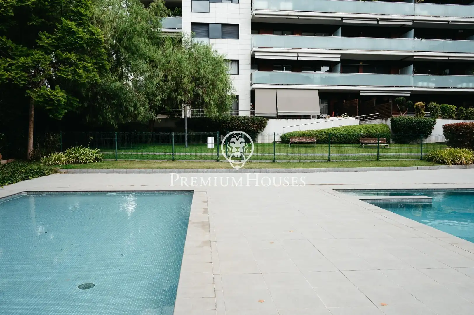 Baixos amb piscina en venda a Avenida Camí dels Capellans, imagen 33