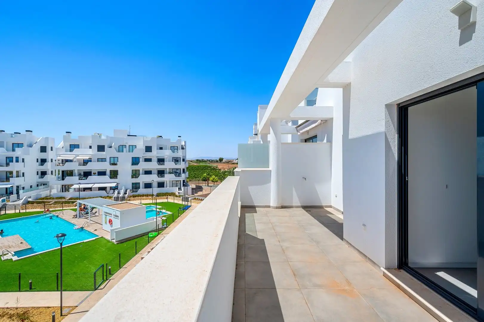 Appartement compact avec terrasse à vendre à Centro