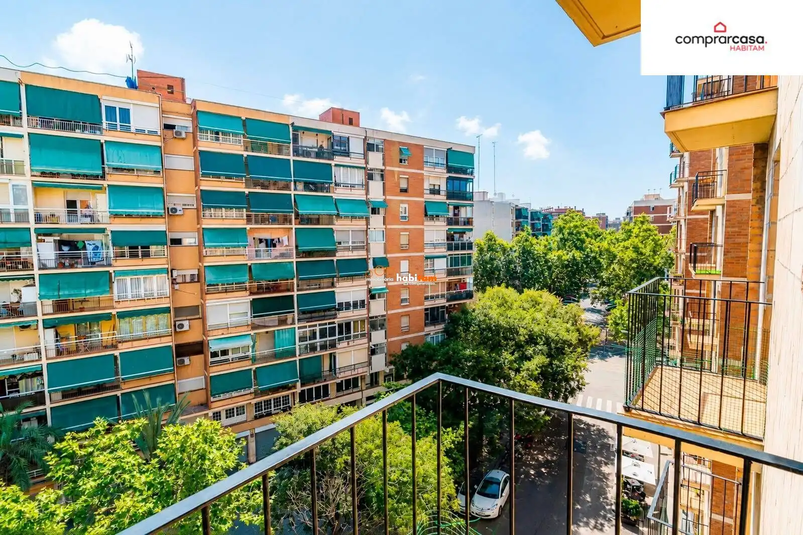 Vista exterior de Piso en venta en Barcelona con Aire acondicionado, Calefacción y Balcón