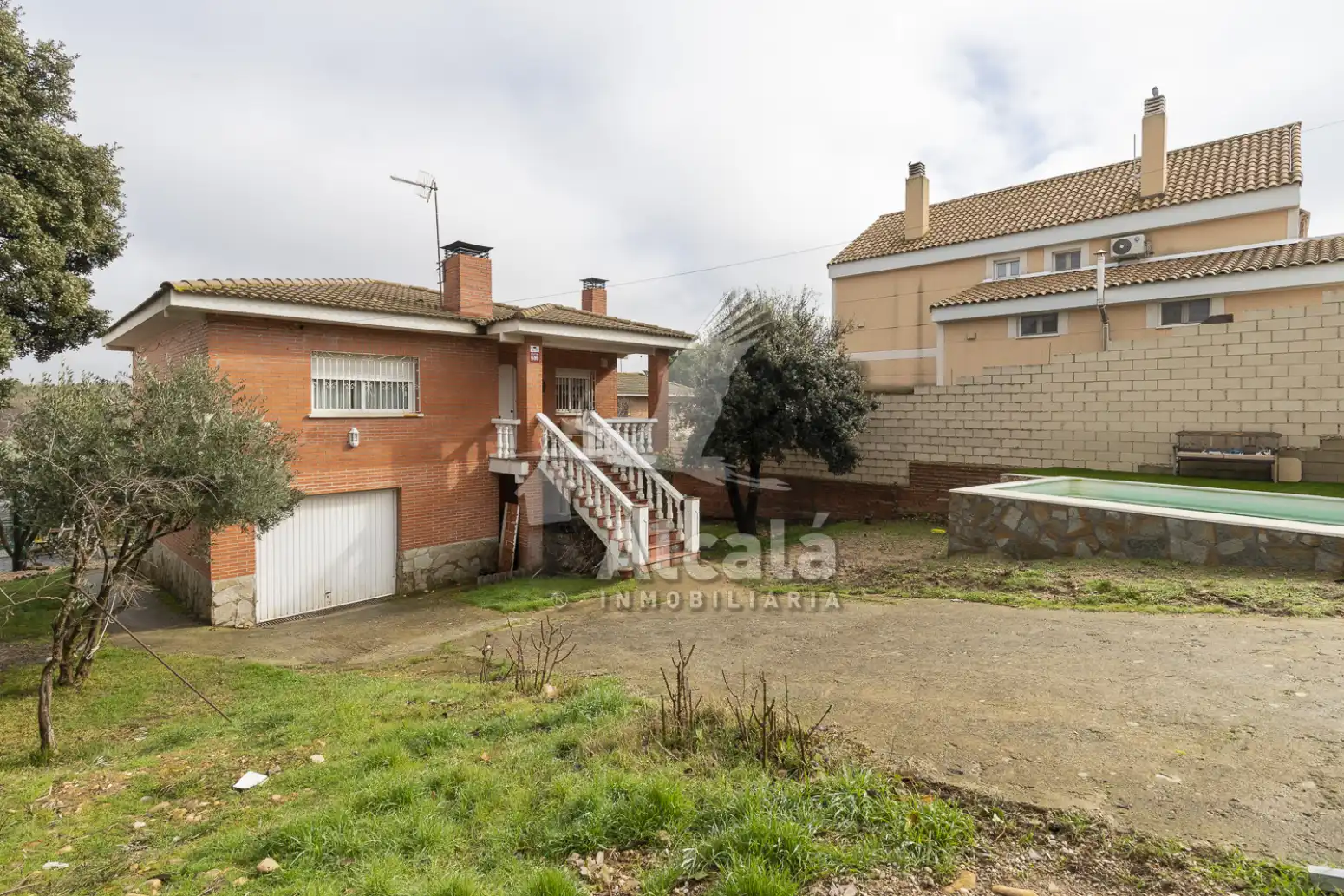 Vista exterior de Casa o chalet en venta en Torrejón del Rey con Calefacción y Piscina