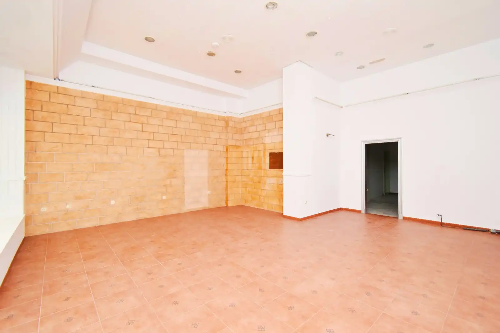 Local comercial en venda a Calle del Cine, imagen 4