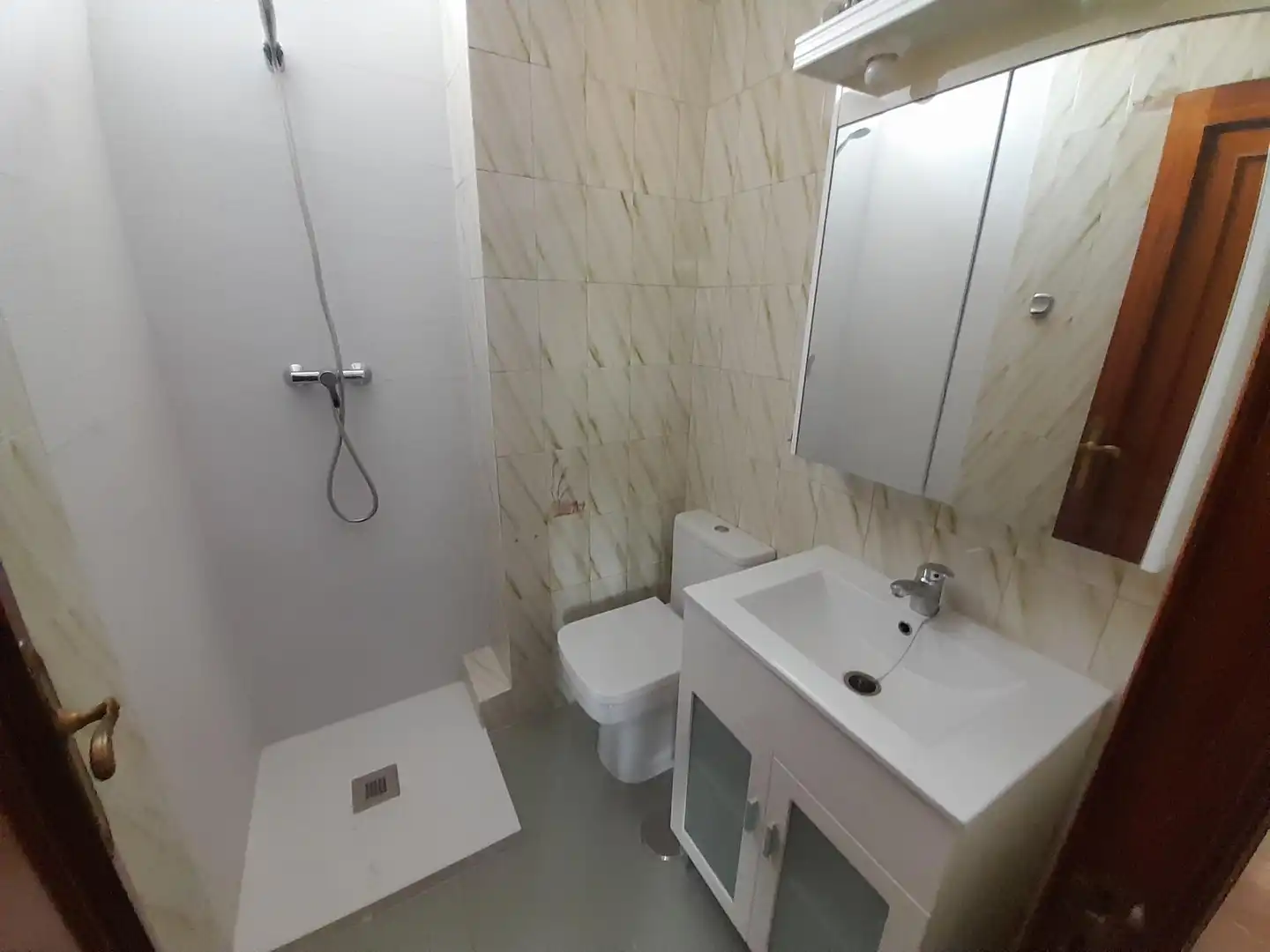 Bathroom of Flat for sale in Ponferrada  with Heating, Terrace and Storage room