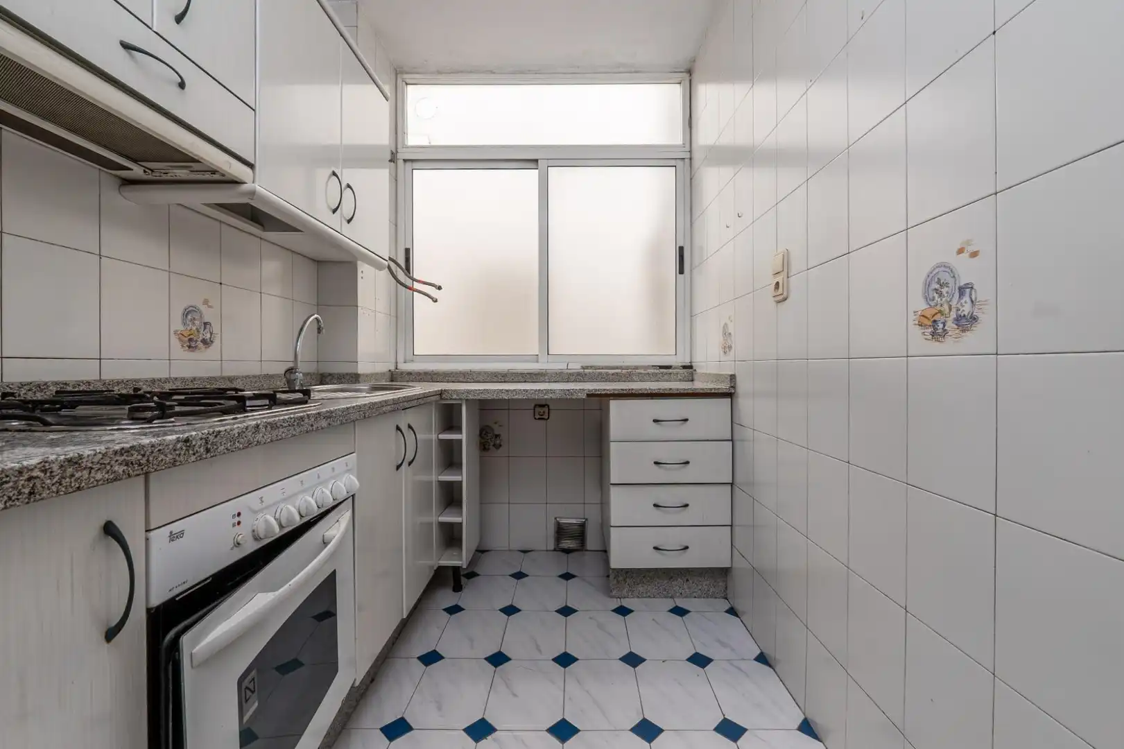 Cuina de Pis en venda en Granada amb Balcó