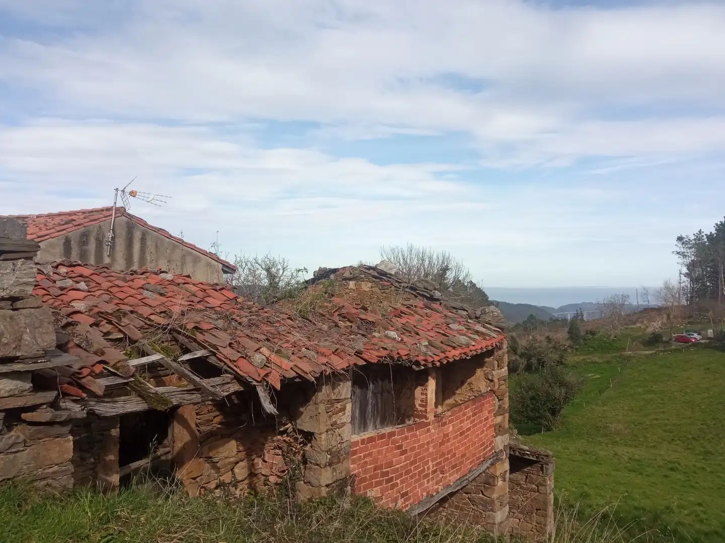 Vista exterior de Finca rústica en venda en Cudillero amb Jardí privat