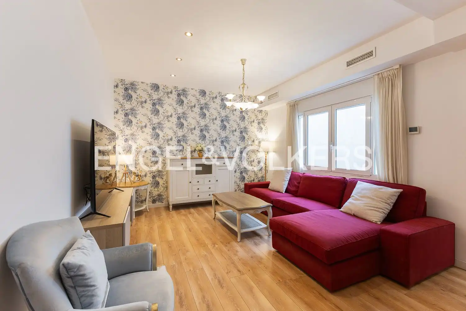 Living room of Houses for sale in Valencia  with Air Conditioner, Heating and Terrace