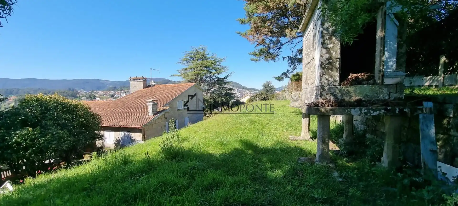 Casa o xalet en venda en Pontevedra Capital  amb Calefacció, Jardí privat i Terrassa
