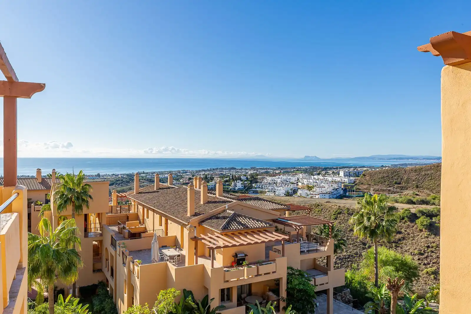 Apartamento con piscina en venta en Calle Torre Campanillas 7, imagen 2