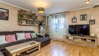Living room of Single-family semi-detached for sale in Valverde de la Virgen  with Heating, Private garden and Balcony
