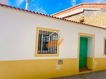 Maison mitoyenne à vendre à Oria