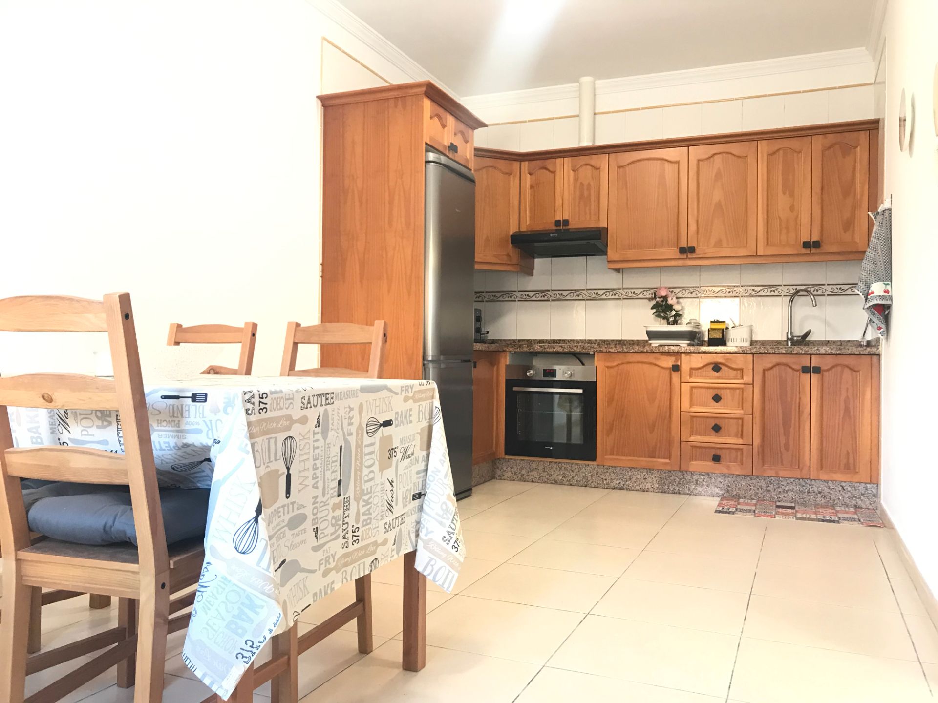 Cuina de Casa adosada de lloguer en Arico amb Moblat i Rentadora