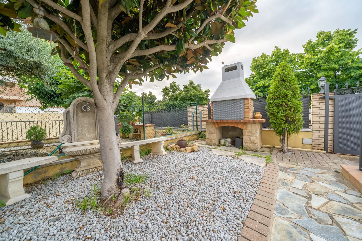 Jardí de Casa o xalet en venda en Pineda de Mar amb Aire condicionat, Calefacció i Jardí privat