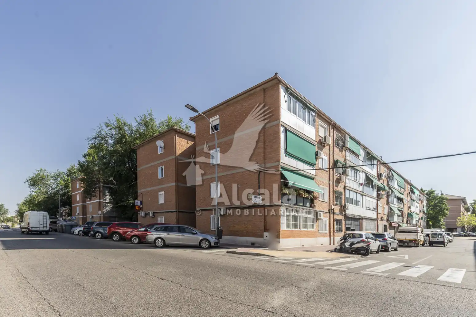 Vista exterior de Pis en venda en Alcalá de Henares amb Aire condicionat, Calefacció i Terrassa