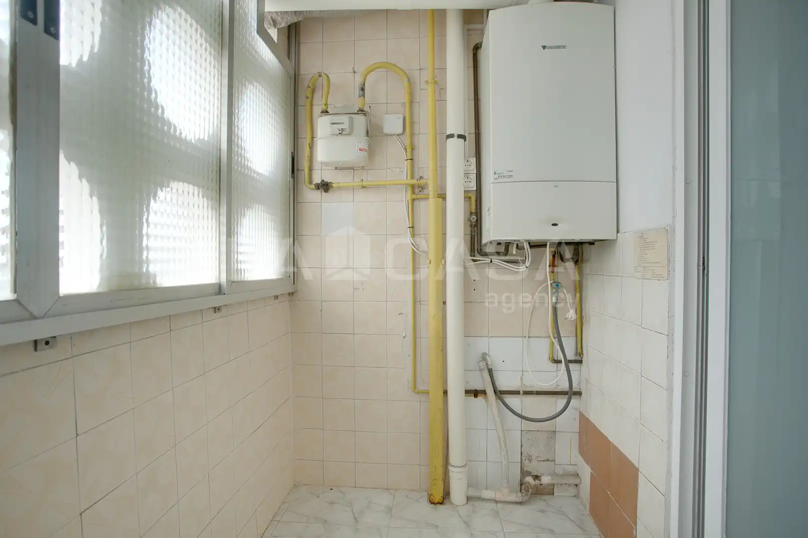 Baño de Piso en venta en L'Hospitalet de Llobregat con Calefacción y Balcón