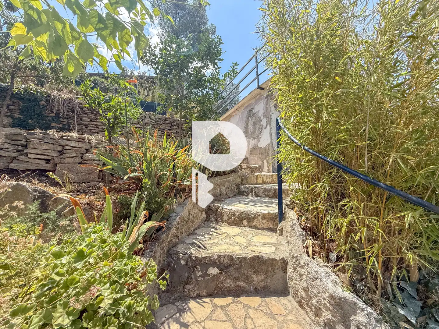 Vista exterior de Casa o chalet en venta en Vallirana con Calefacción, Jardín privado y Terraza