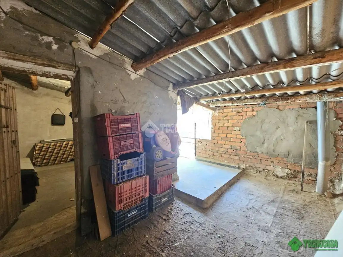 Casa adosada en venda en Balazote