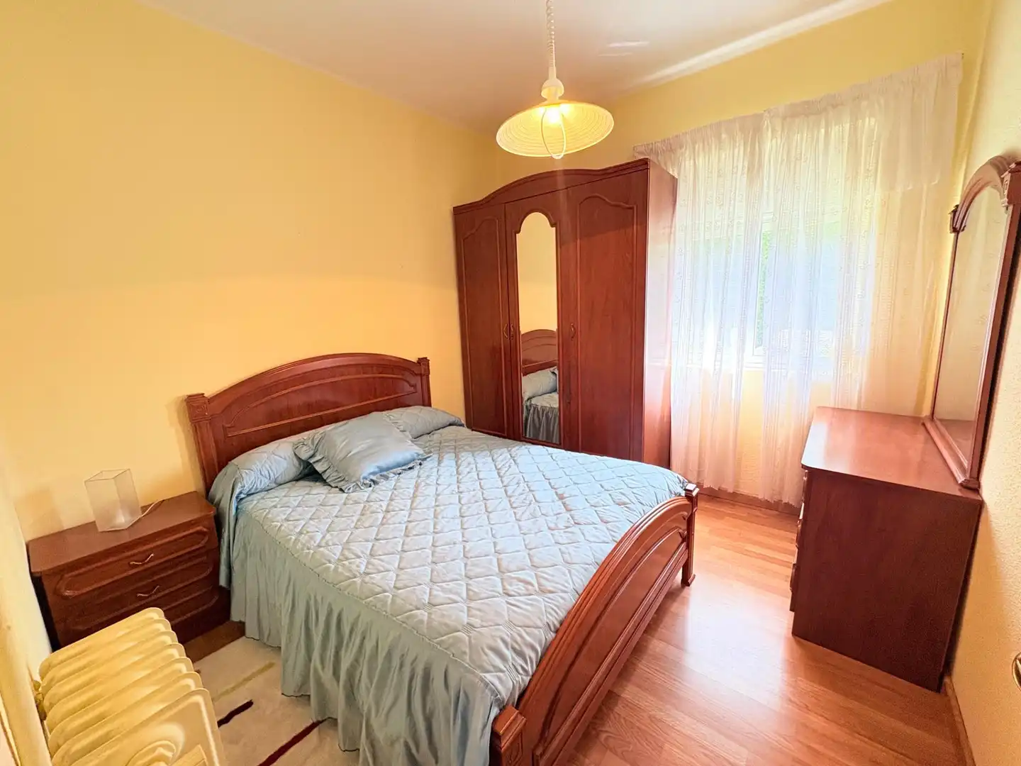 Habitación de Casa o chalet en venta en Torre del Bierzo con Calefacción, Jardín privado y Trastero