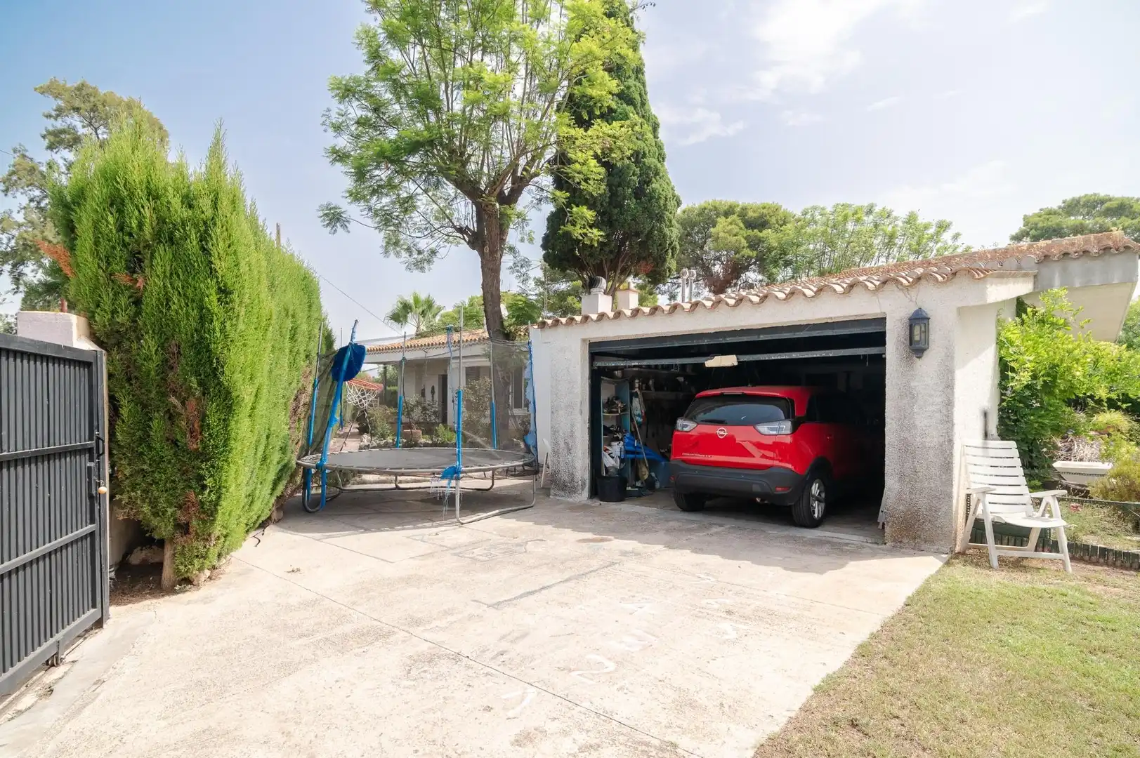 Aparcament de Casa o xalet en venda en Castellón de la Plana / Castelló de la Plana amb Calefacció, Jardí privat i Terrassa