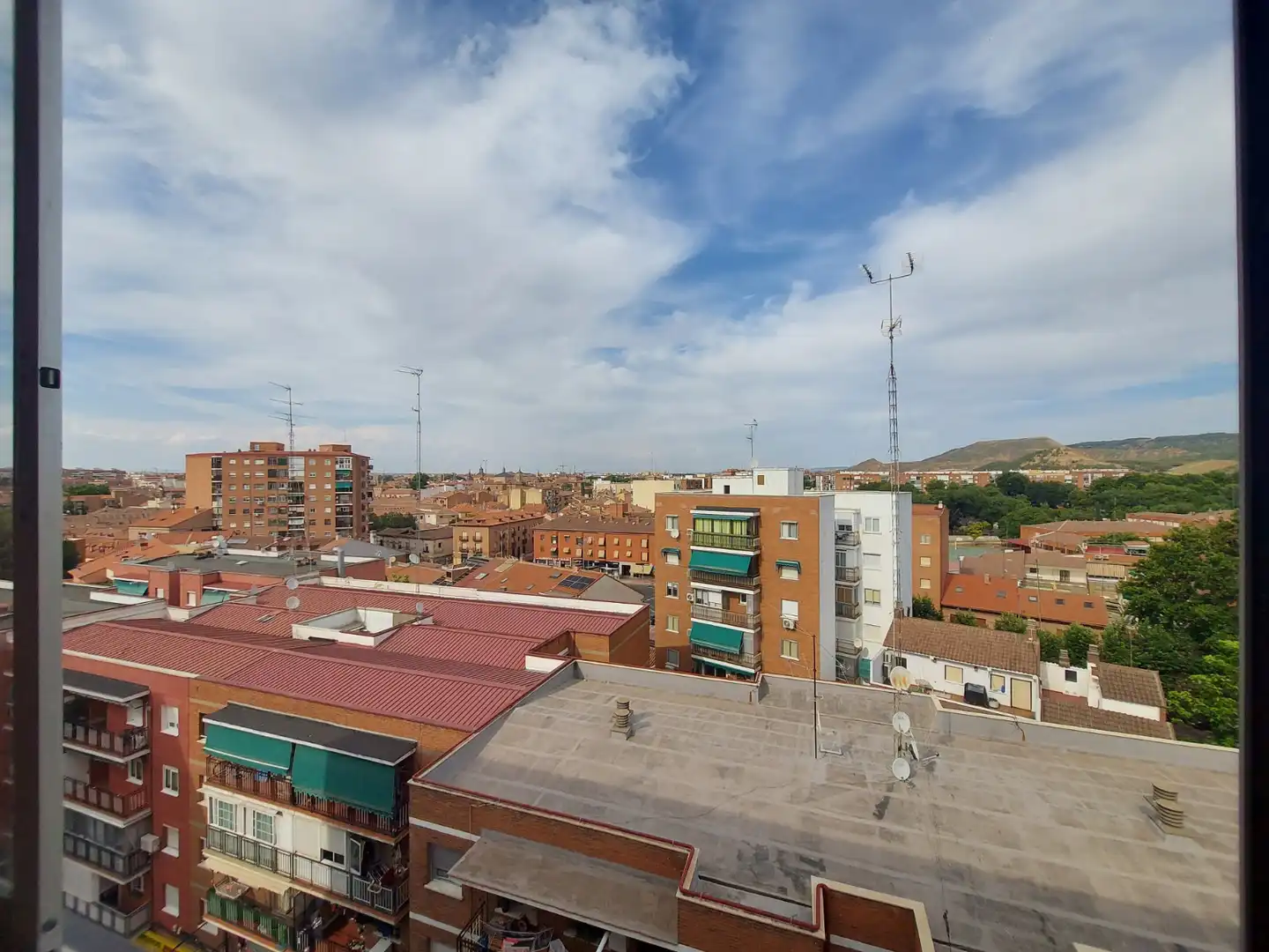 Exterior view of Flat for sale in Alcalá de Henares  with Air Conditioner, Heating and Terrace