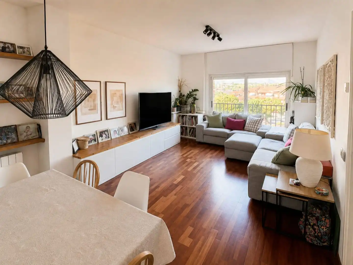 Sala d'estar de Pis en venda en Sant Quirze del Vallès amb Aire condicionat i Terrassa