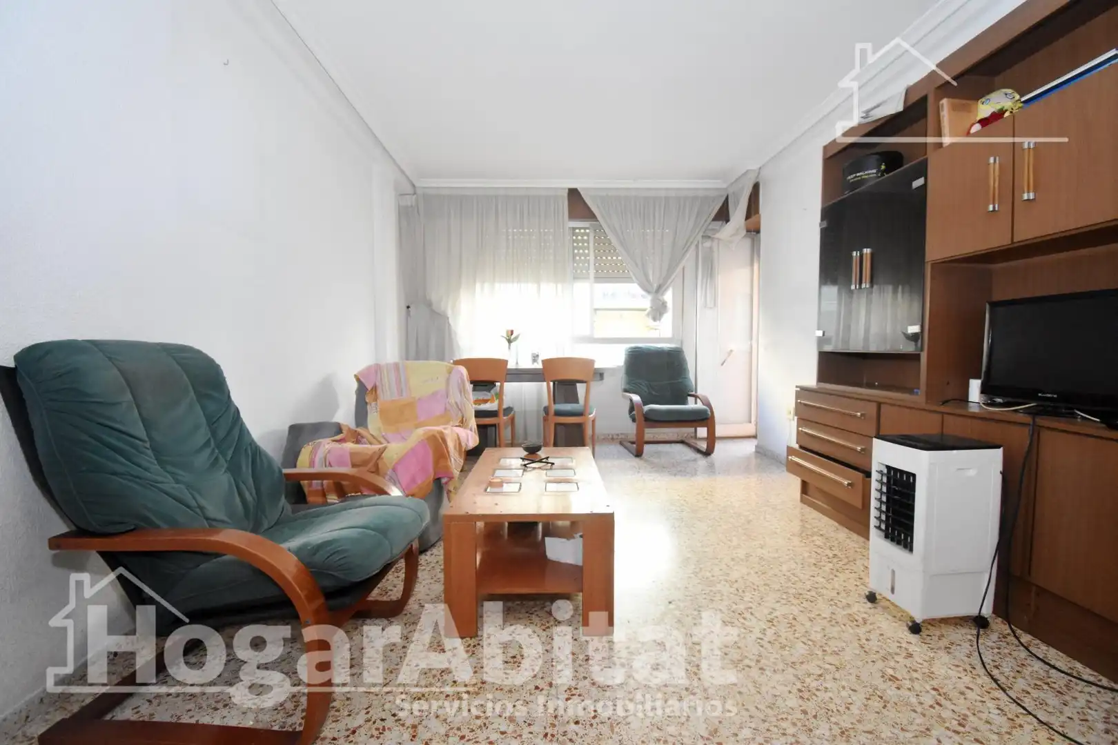 Sala de estar de Piso en venta en Castellón de la Plana / Castelló de la Plana con Trastero y Balcón