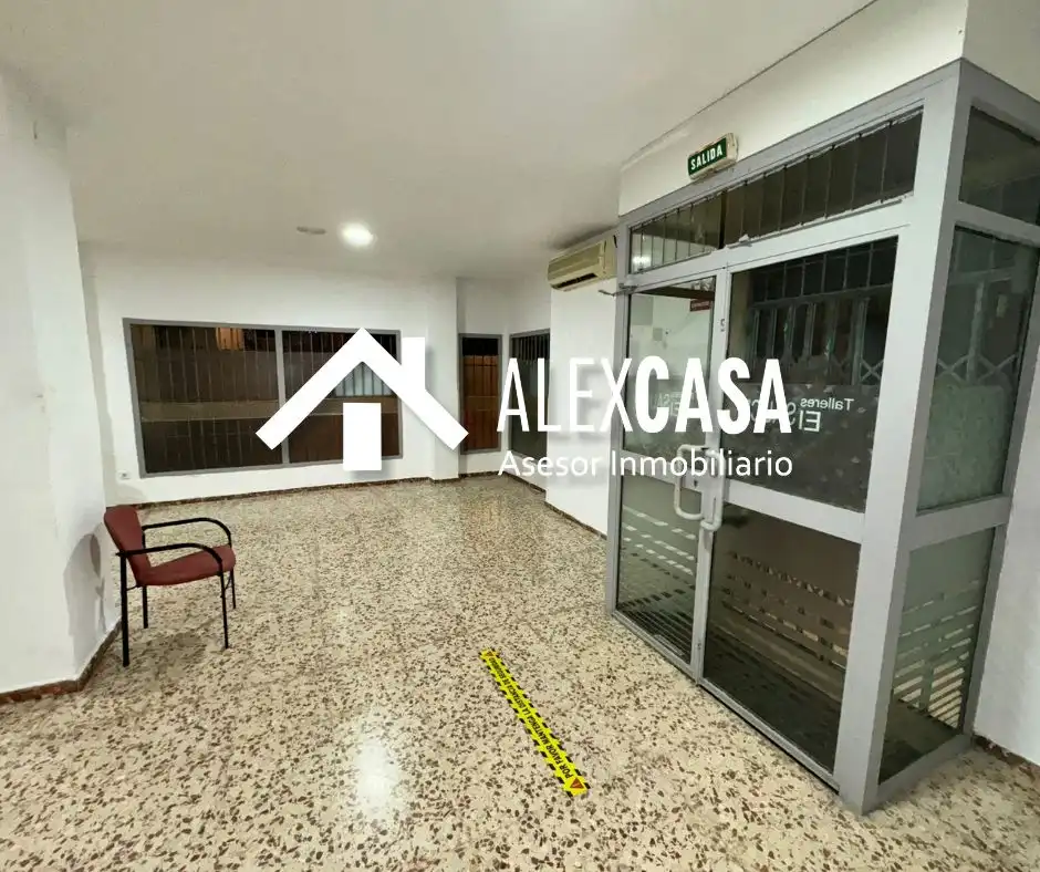 Local comercial en venda a Cabra, imagen 3