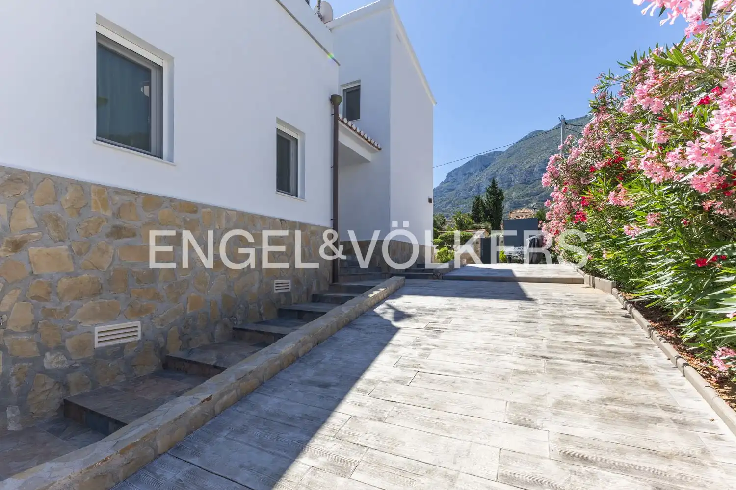 Exterior view of Houses for sale in Dénia  with Air Conditioner, Heating and Private garden