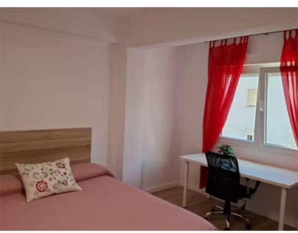 Piso en Alquiler en Ciudad Jardín - Tagarete - El Zapillo