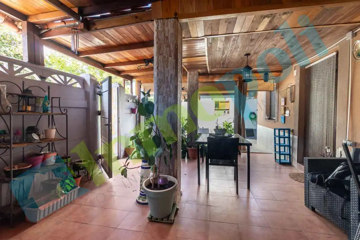 Country house zum Verkauf in Badajoz mit Klimaanlage, Heizung und Privatgarten