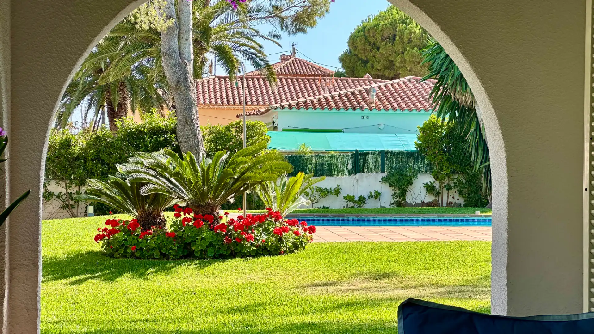 Jardí de Casa o xalet en venda en Mont-roig del Camp amb Aire condicionat, Jardí privat i Terrassa