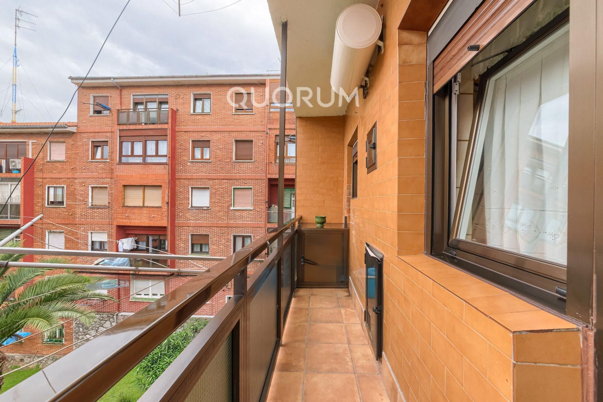 Balcony of Flat for sale in Barakaldo   with Heating, Private garden and Terrace
