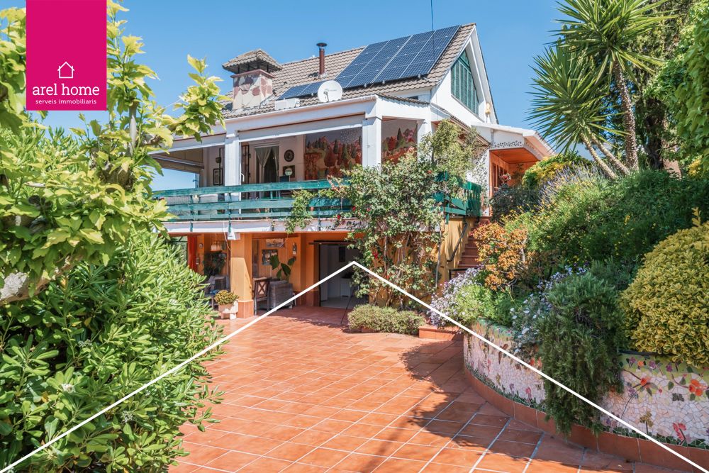 Garden of House or chalet for sale in Cervelló  with Air Conditioner, Private garden and Swimming Pool