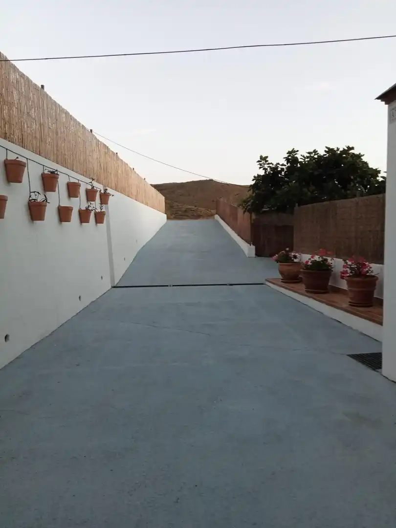Vista exterior de Àtic en venda en Velefique amb Aire condicionat, Calefacció i Jardí privat