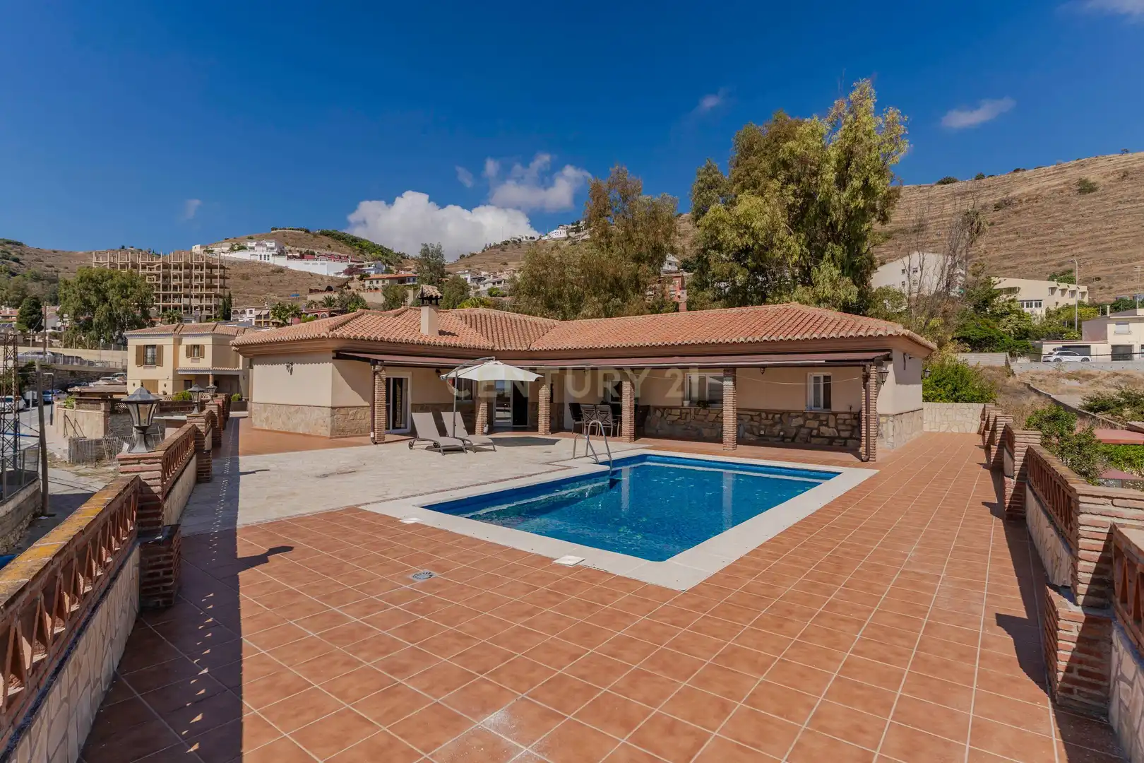 Vista exterior de Casa o chalet en venta en Almuñécar con Piscina