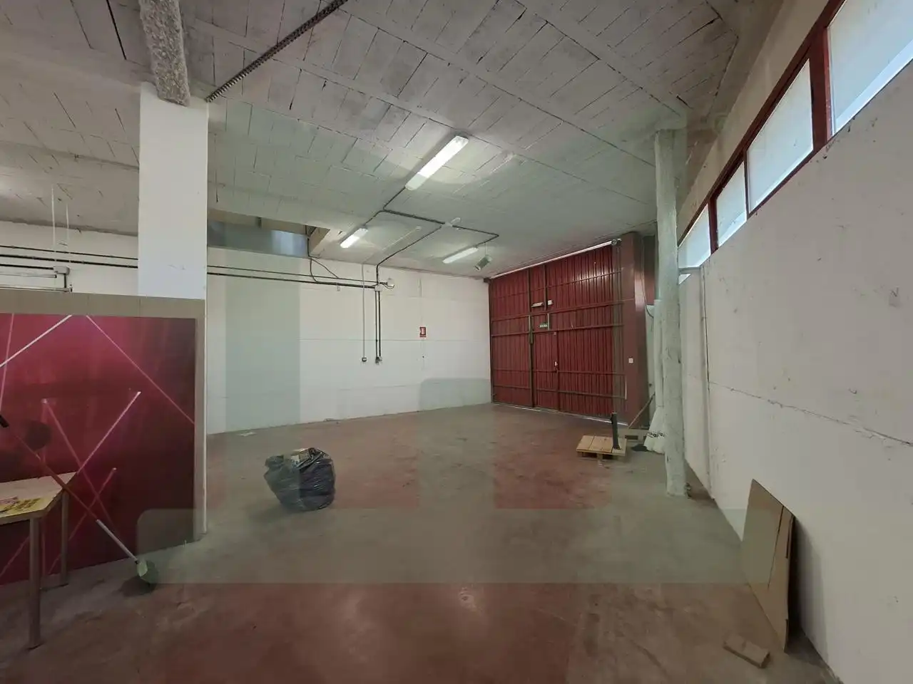 Fabrikhallen zur Miete in Valdemoro