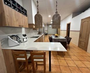 Cuina de Casa o xalet en venda en Roquetas de Mar amb Aire condicionat i Terrassa