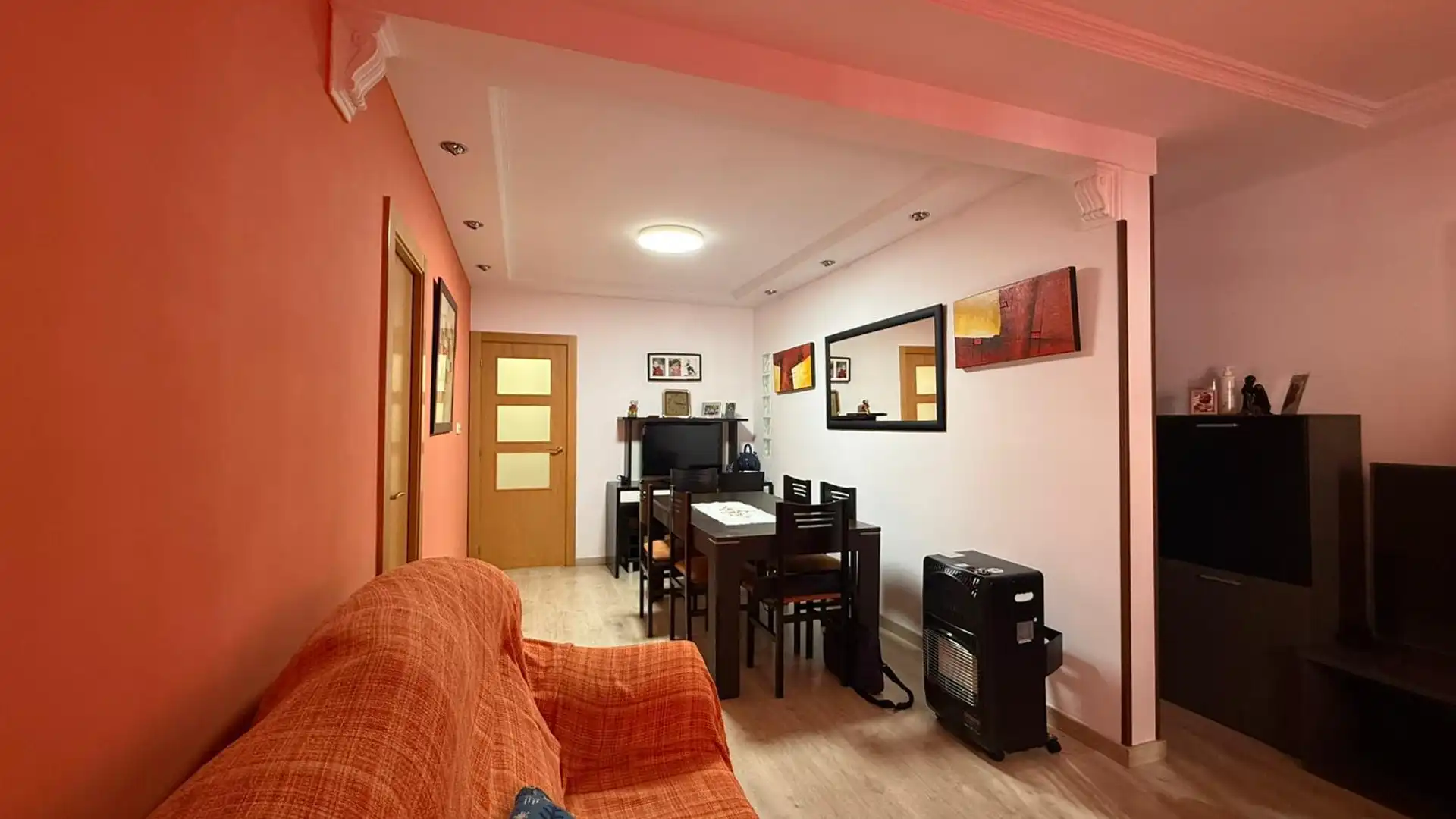 Living room of Flat for sale in Cornellà de Llobregat  with Heating and Terrace