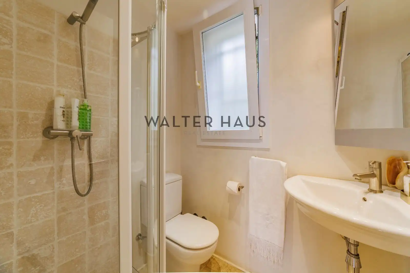 Baño de Casa adosada en venta en Palafrugell con Aire acondicionado, Calefacción y Terraza