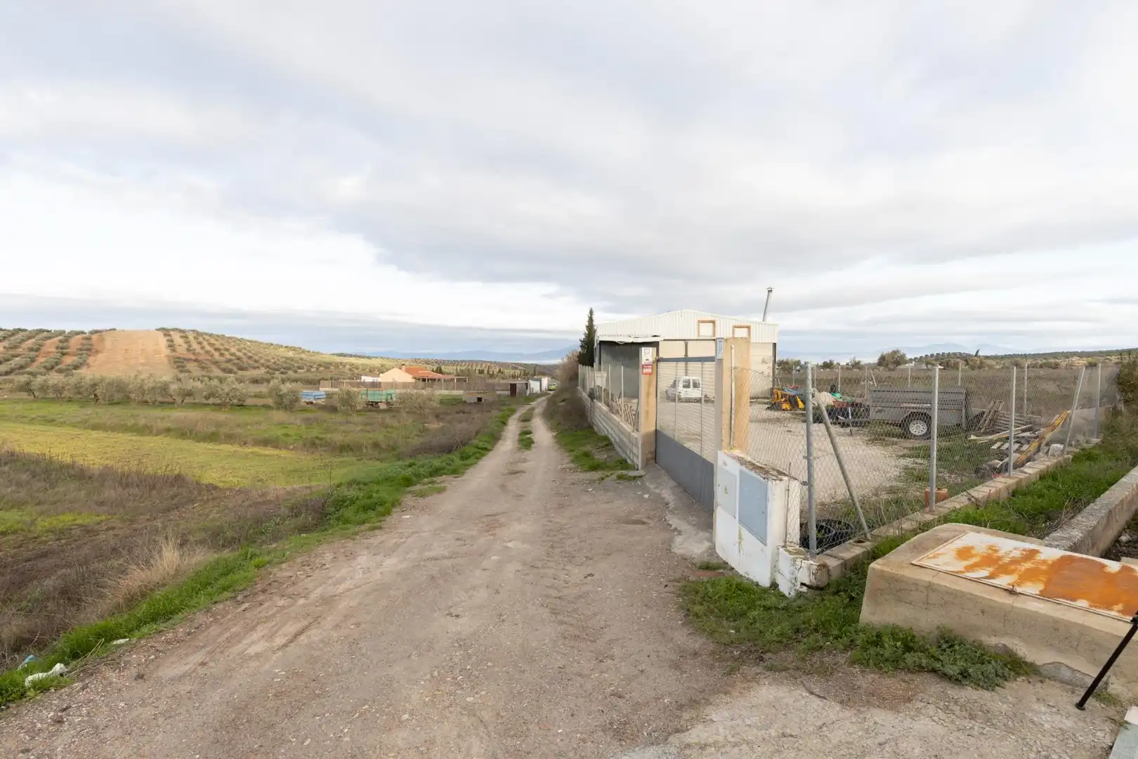 Finca rústica en venda a Avenida Doctor Manuel López Molín, 10, Chimeneas
