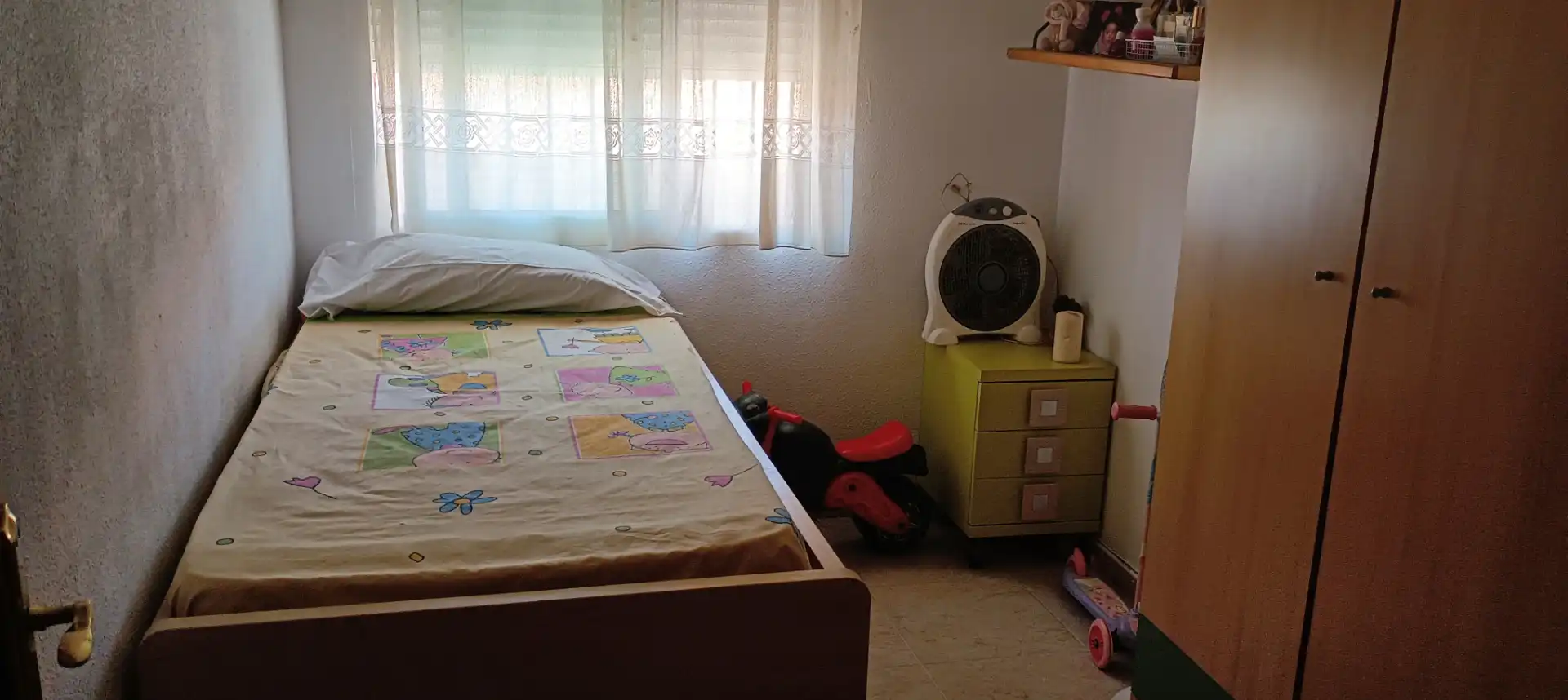 Habitación de Planta baja en venta en La Unión con Horno y Internet