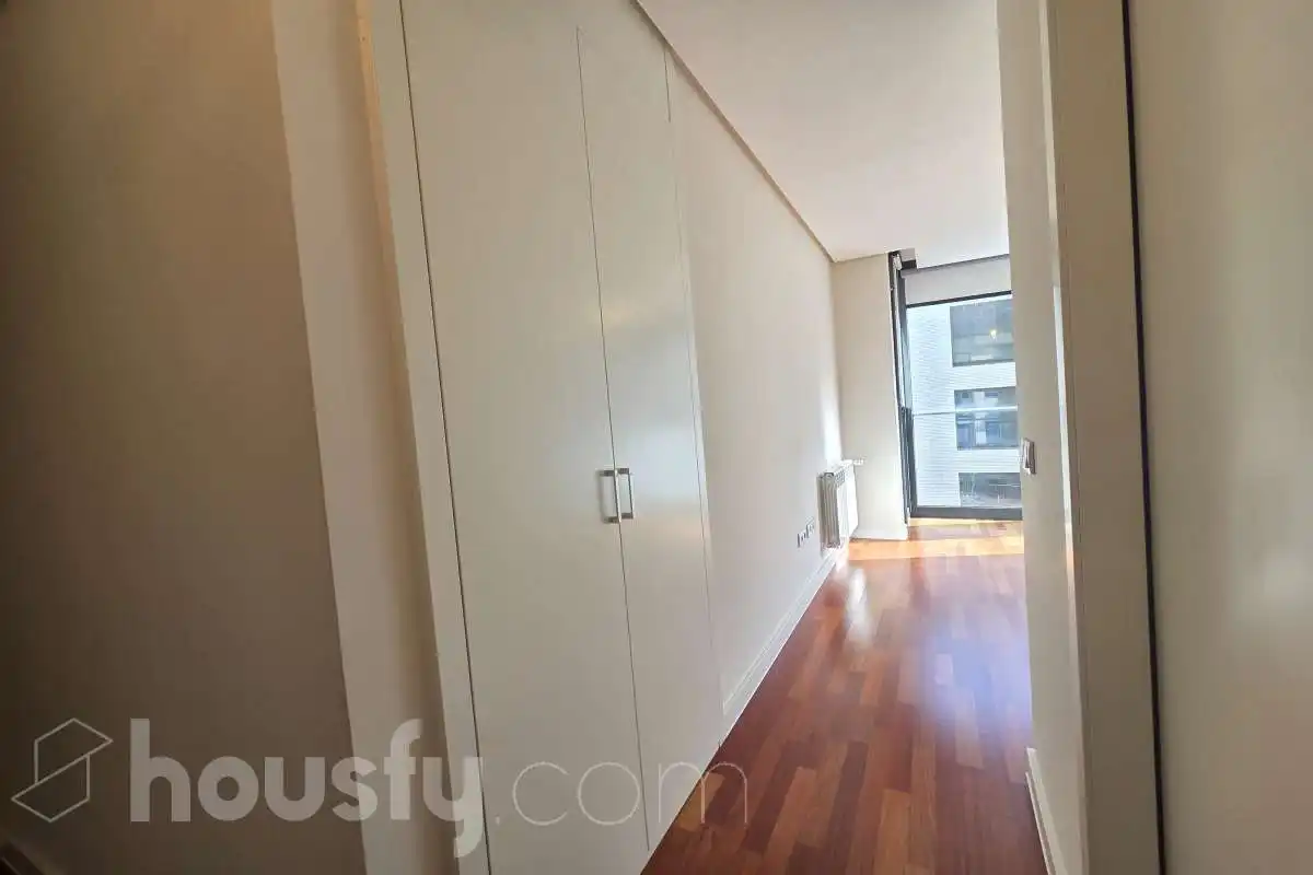 Flat for rent in Madrid  with Air Conditioner, Heating and Storage room