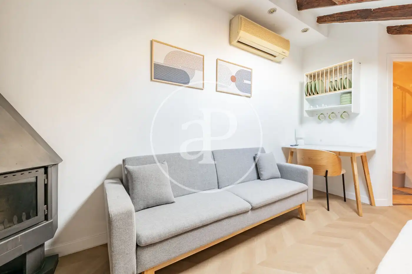 Wohnzimmer von Dachboden zur Miete in  Madrid Capital mit Klimaanlage, Heizung und Abstellraum