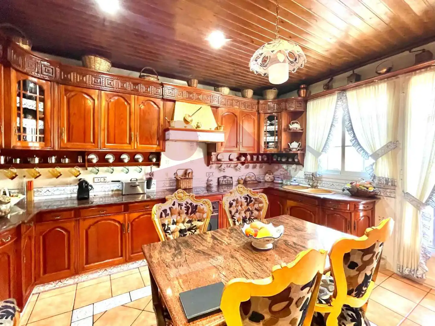 Cocina de Casa adosada en venta en Mollet del Vallès con Aire acondicionado, Calefacción y Jardín privado