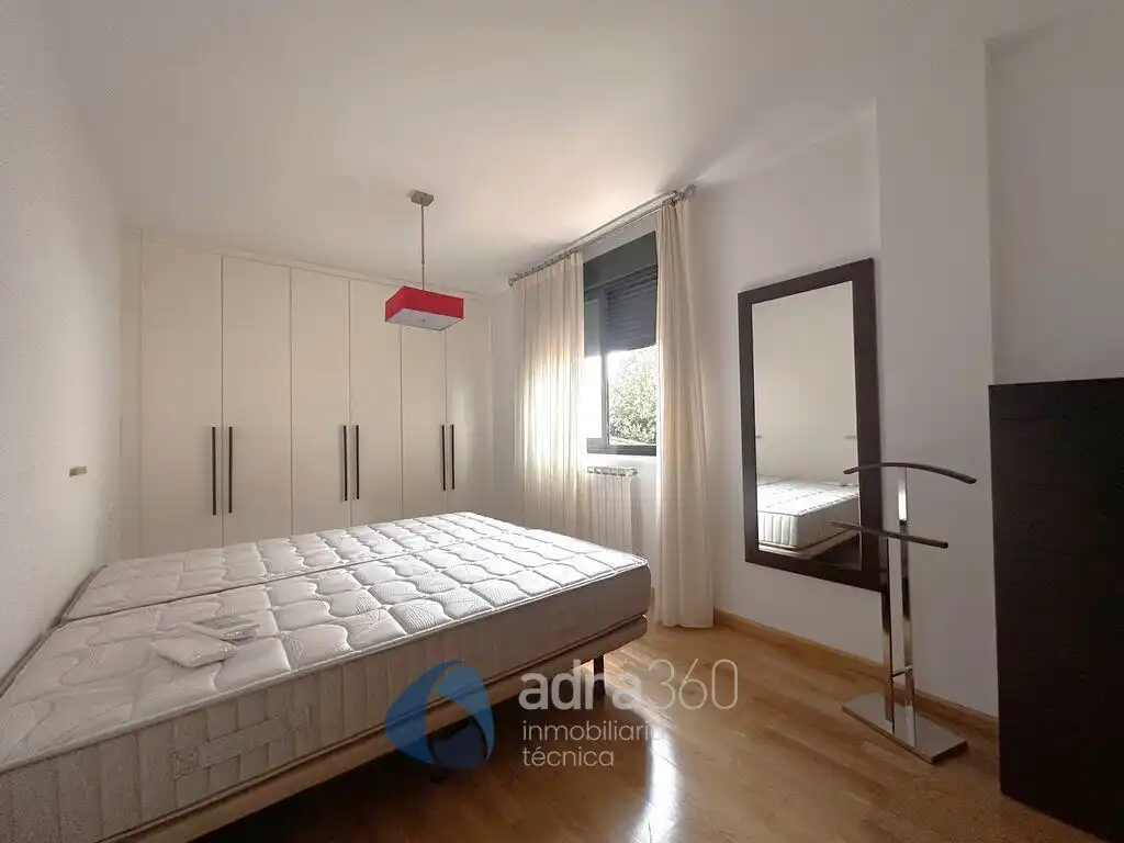 Dormitori de Casa o xalet en venda en Cirueña amb Calefacció, Jardí privat i Terrassa