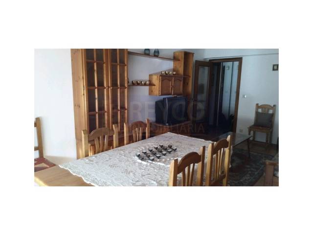 Piso en Venta en Avenida de Doce Ligero de Artillería en San Millán - Ayuntamiento