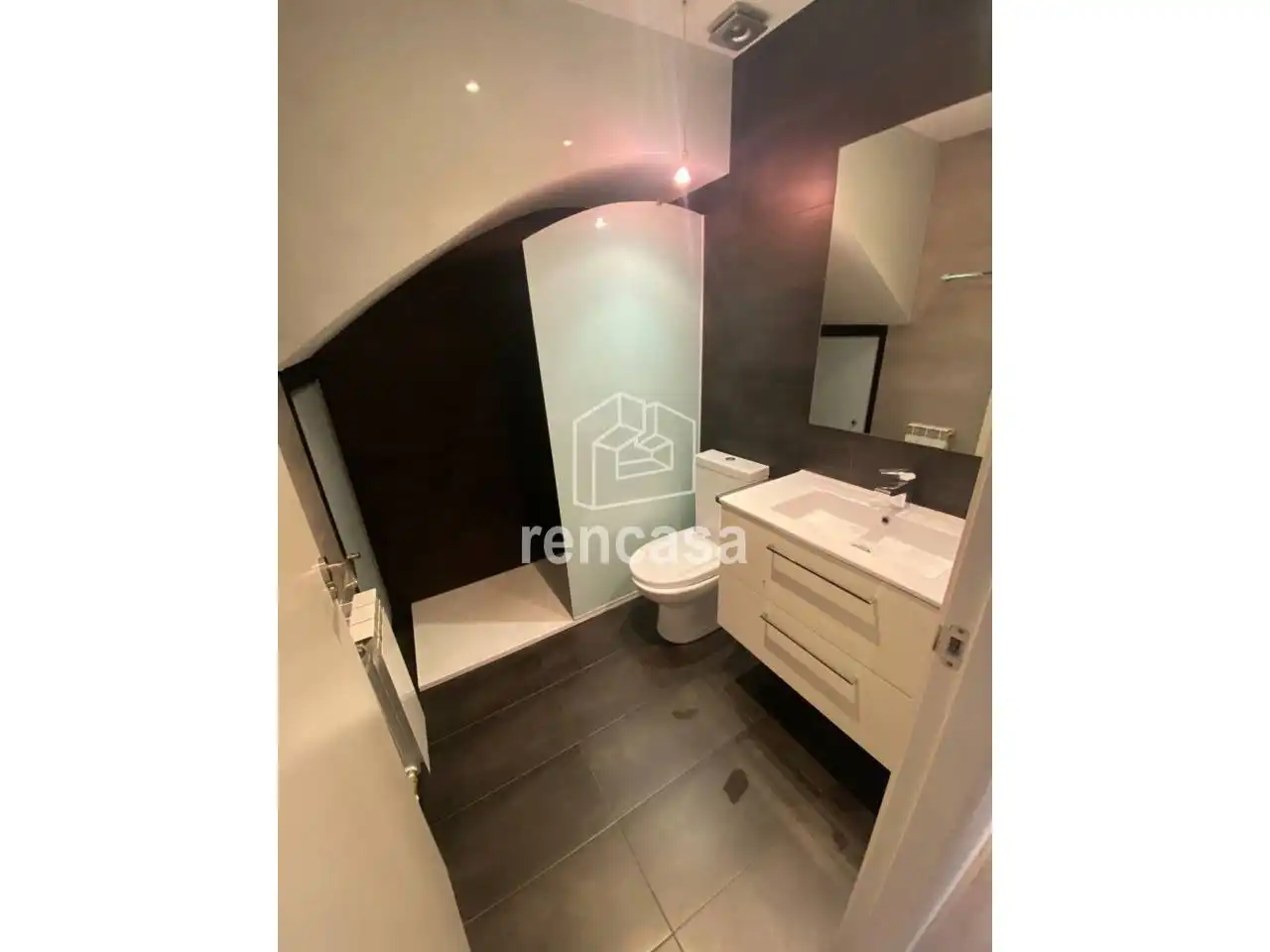 Bathroom of Houses for rent in Lleida  with Heating, Private garden and Parquet flooring